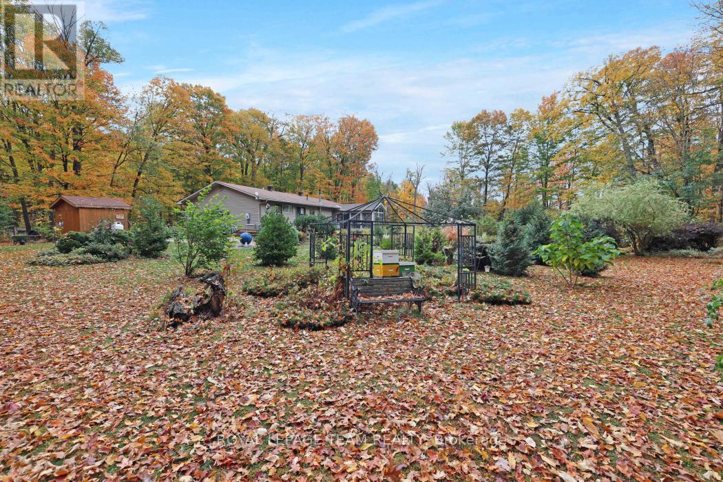 4715 Stonecrest Road, Ottawa, Ontario  K0A 3M0 - Photo 46 - X12454173