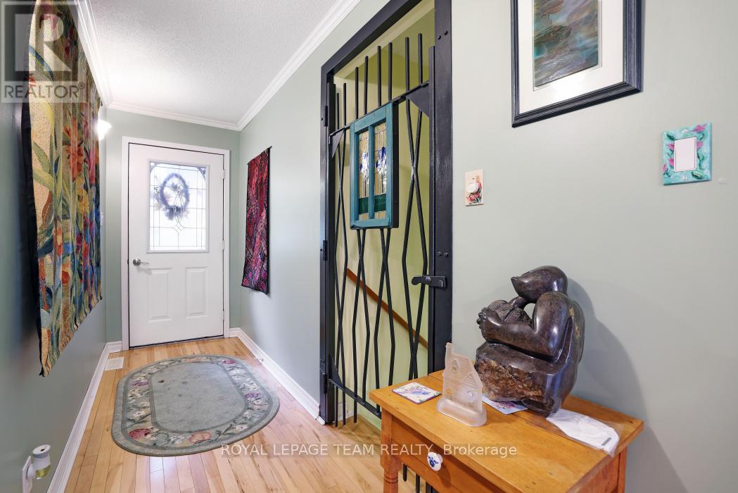 4715 Stonecrest Road, Ottawa, Ontario  K0A 3M0 - Photo 8 - X12454173