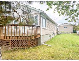 13 Macintosh St, Cochenour, Ca