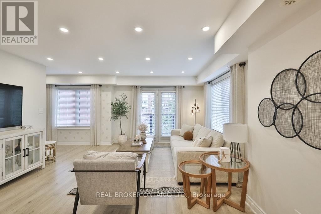 14 - 31 Hays Boulevard, Oakville, Ontario  L6H 0J1 - Photo 7 - W12453946