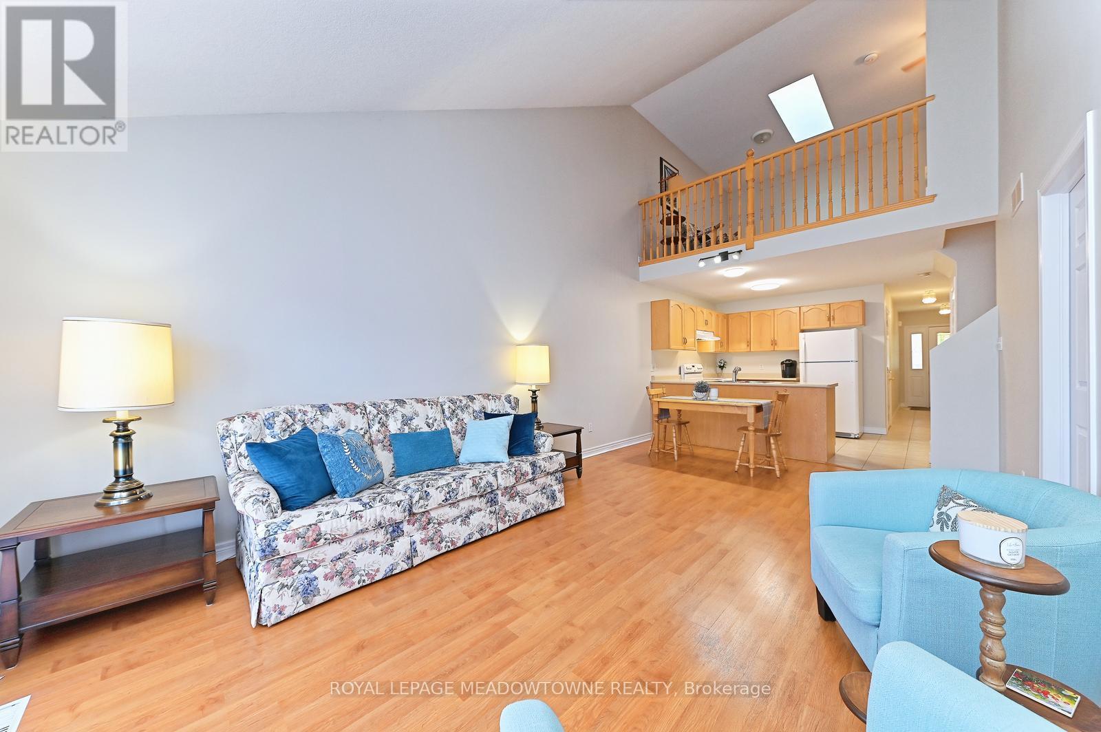 91 Doctor Moore Court, Halton Hills, Ontario  L7J 3A7 - Photo 14 - W12453954