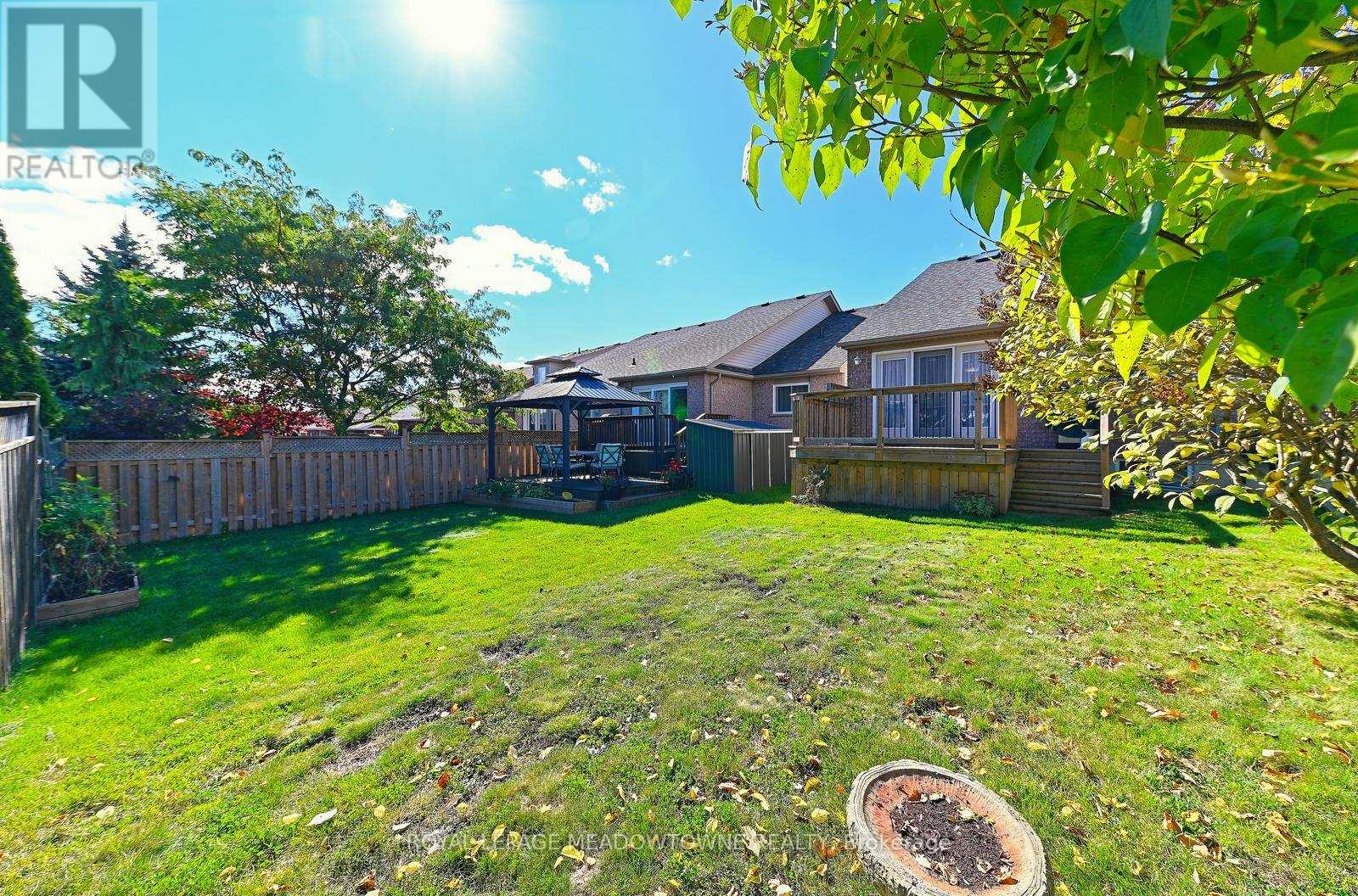 91 Doctor Moore Court, Halton Hills, Ontario  L7J 3A7 - Photo 42 - W12453954