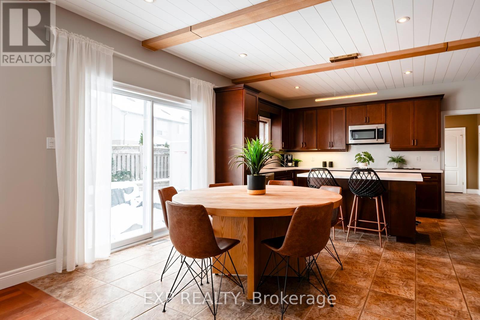 65 Buena Vista Drive, Orangeville, Ontario  L9W 5K8 - Photo 17 - W12453957