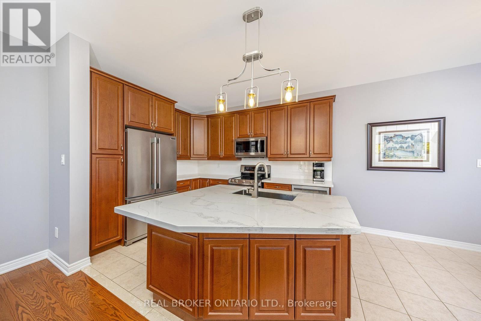 50 Garrison Square, Halton Hills, Ontario  L7G 0B9 - Photo 11 - W12453960