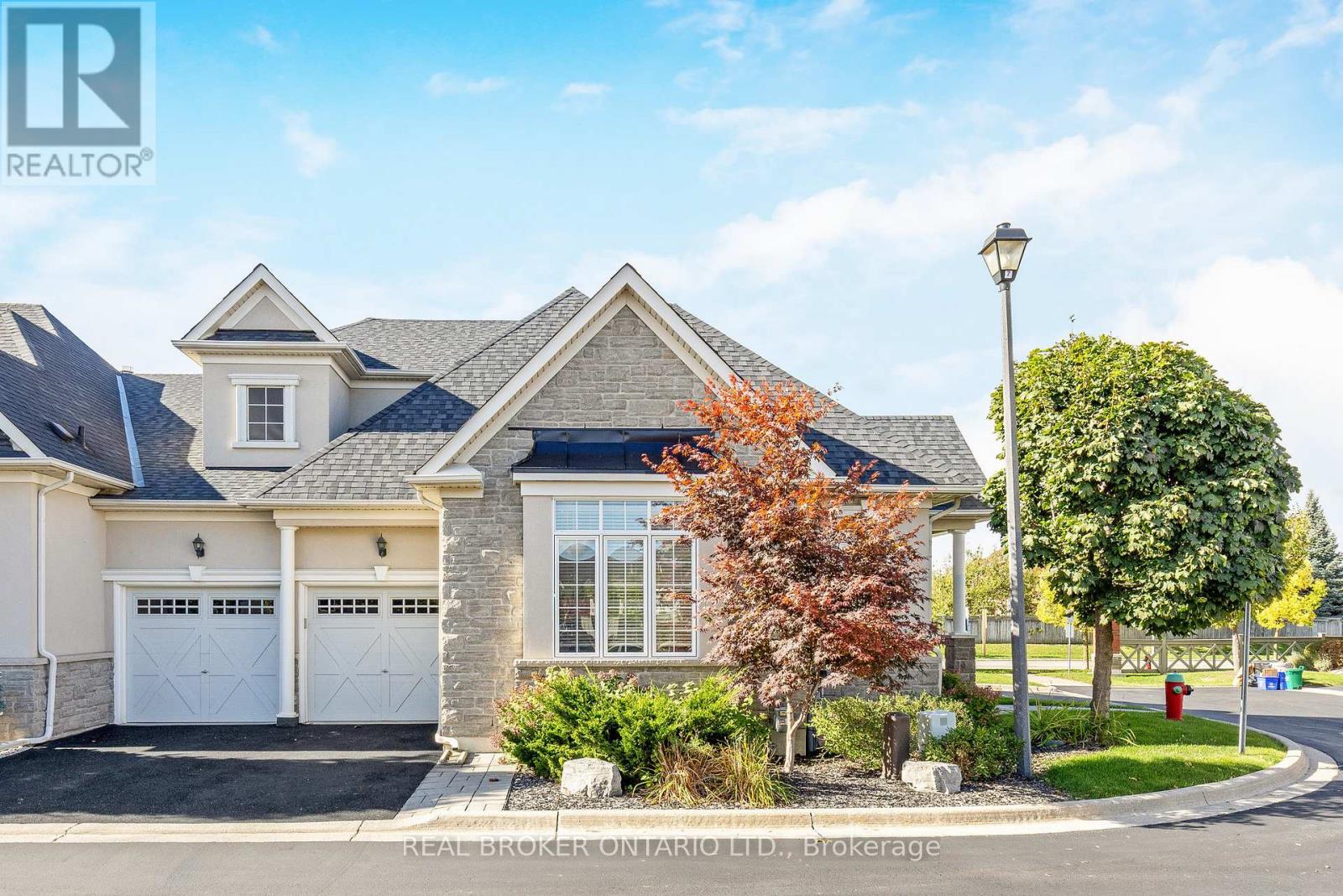 50 Garrison Square, Halton Hills, Ontario  L7G 0B9 - Photo 2 - W12453960
