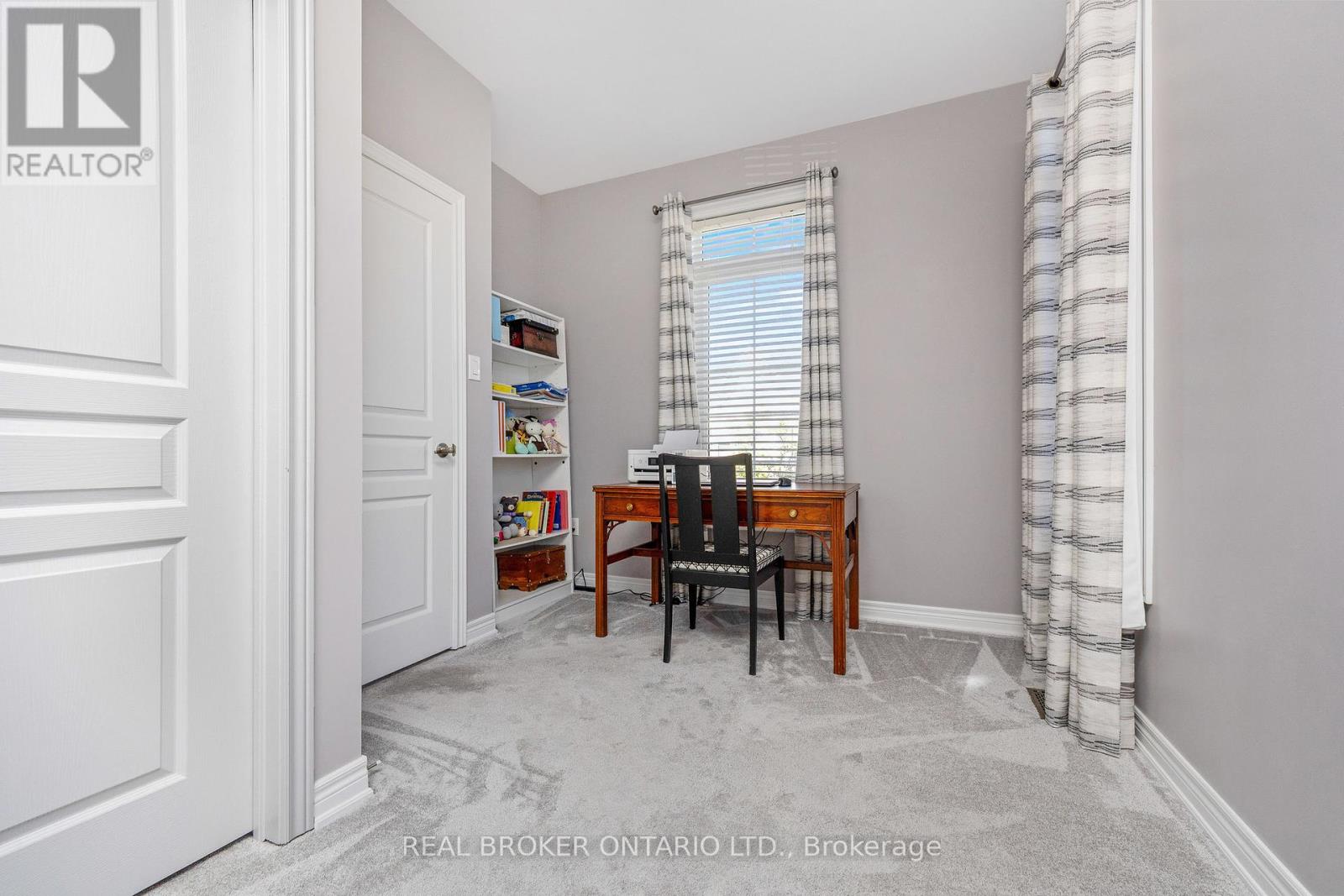 50 Garrison Square, Halton Hills, Ontario  L7G 0B9 - Photo 23 - W12453960
