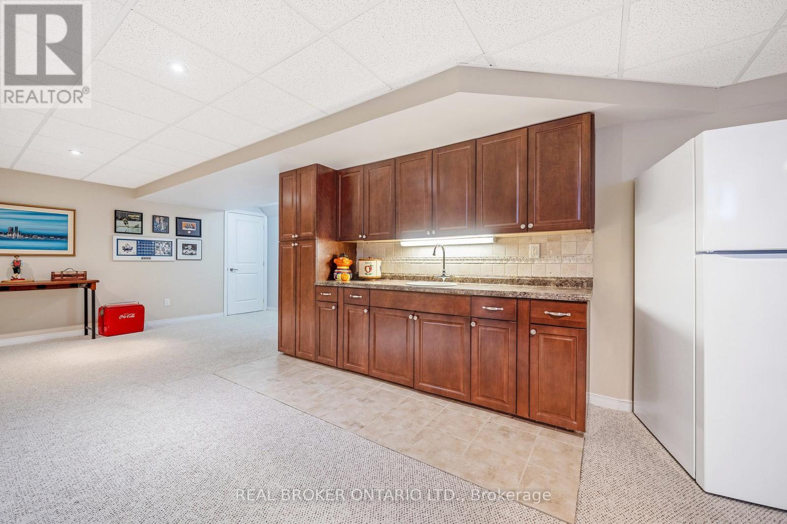 50 Garrison Square, Halton Hills, Ontario  L7G 0B9 - Photo 29 - W12453960