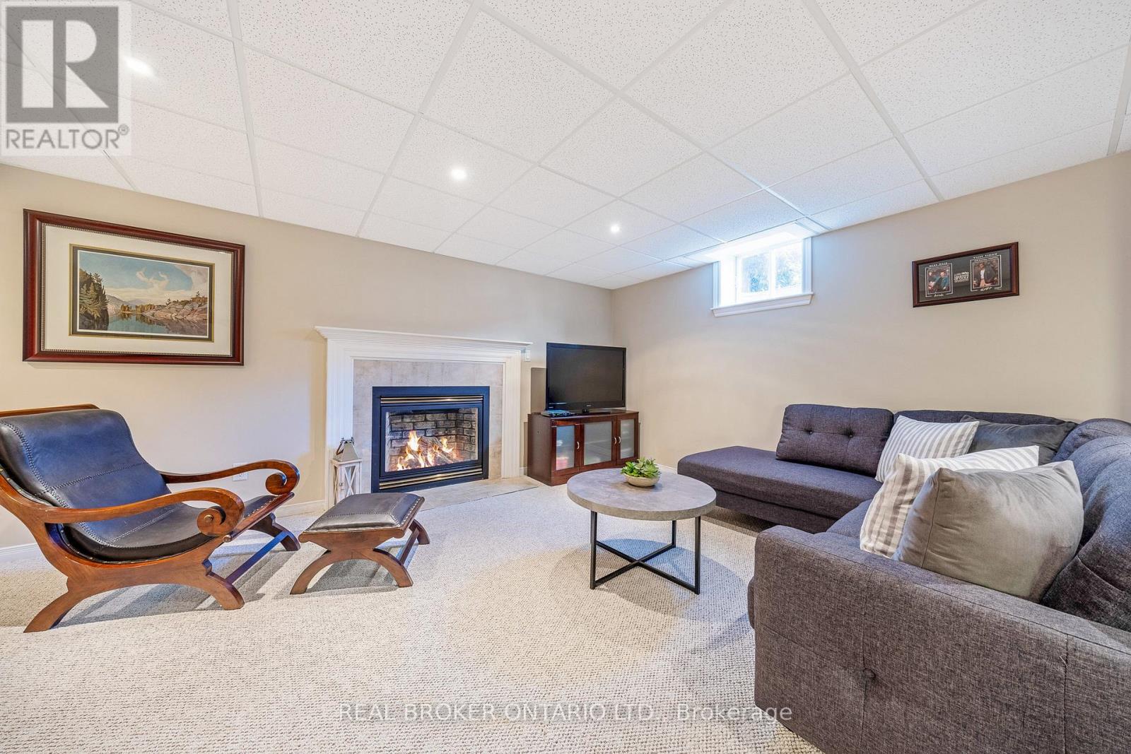 50 Garrison Square, Halton Hills, Ontario  L7G 0B9 - Photo 30 - W12453960