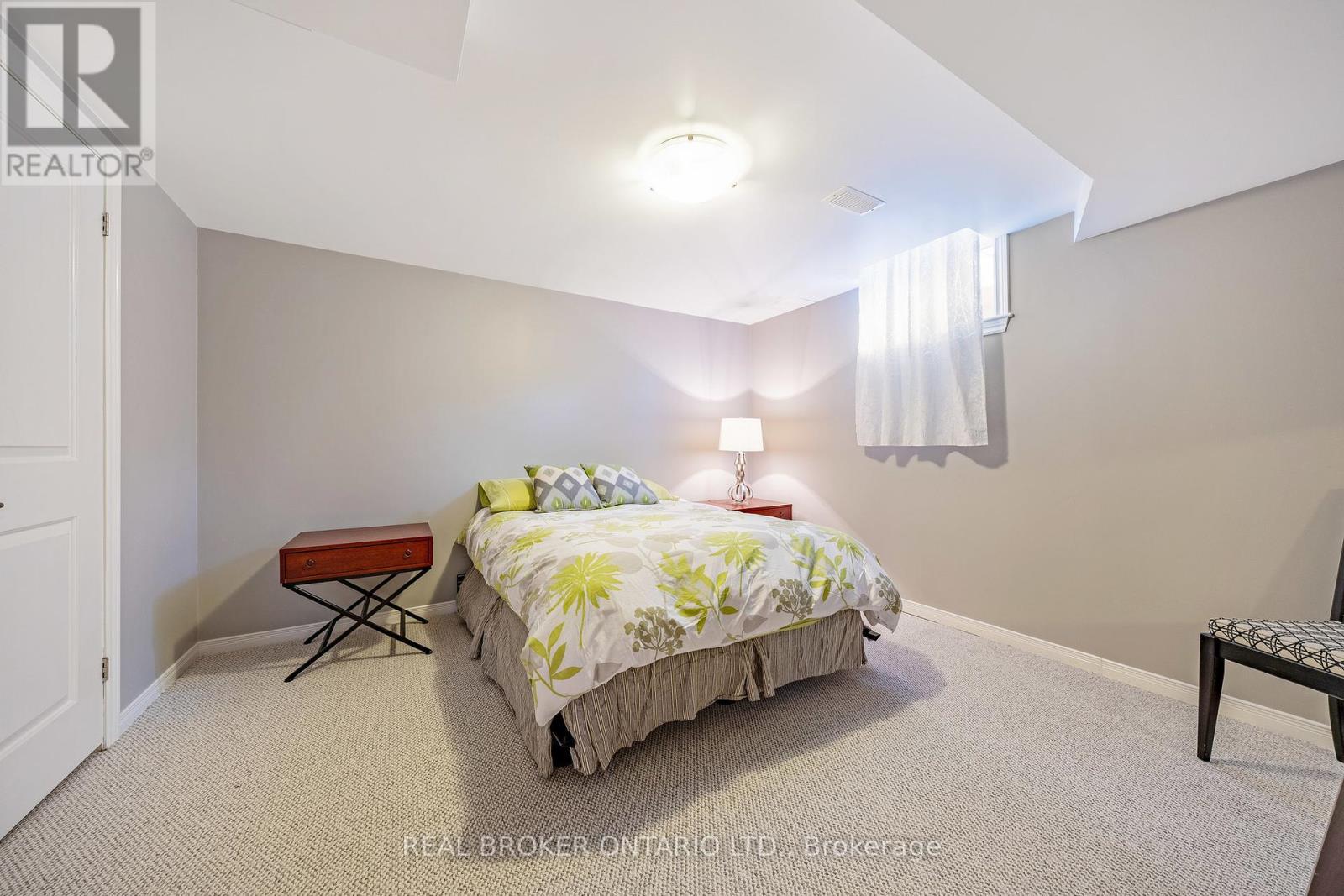 50 Garrison Square, Halton Hills, Ontario  L7G 0B9 - Photo 34 - W12453960