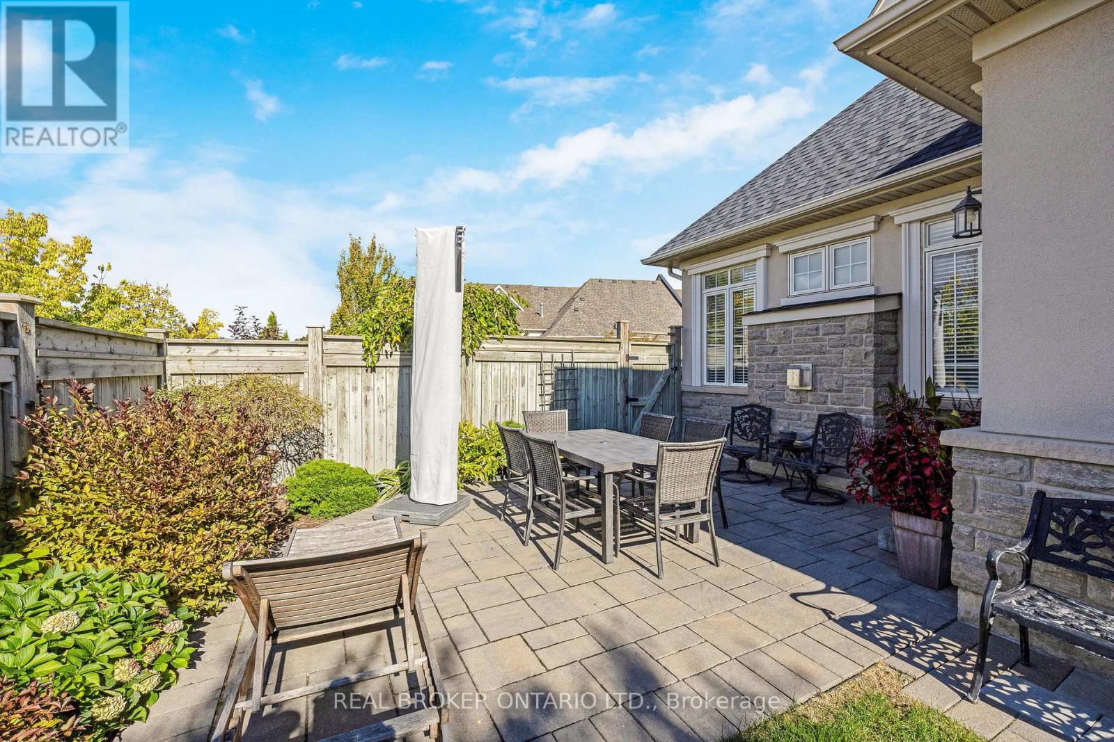 50 Garrison Square, Halton Hills, Ontario  L7G 0B9 - Photo 38 - W12453960