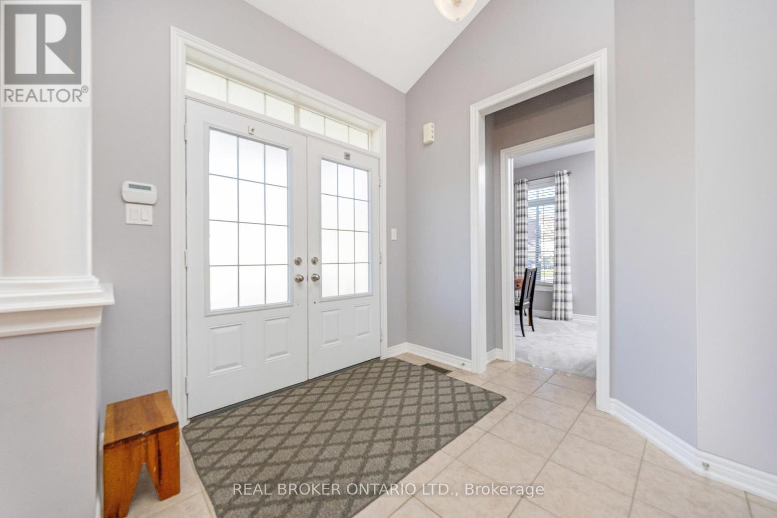 50 Garrison Square, Halton Hills, Ontario  L7G 0B9 - Photo 6 - W12453960