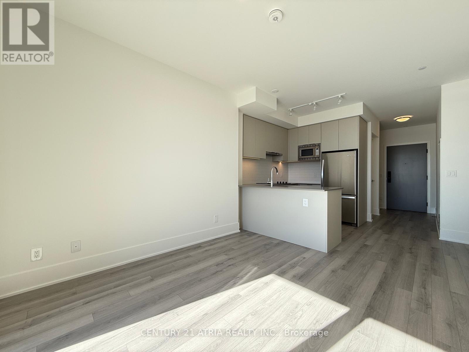 2001 - 3079 Trafalgar Road, Oakville, Ontario  L6H 7E3 - Photo 14 - W12453969