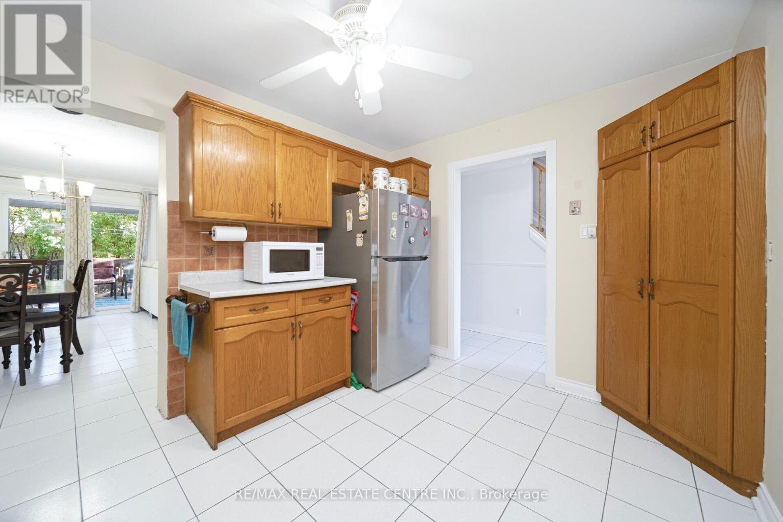 2 Charters Road, Brampton, Ontario  L6V 2S5 - Photo 16 - W12453979