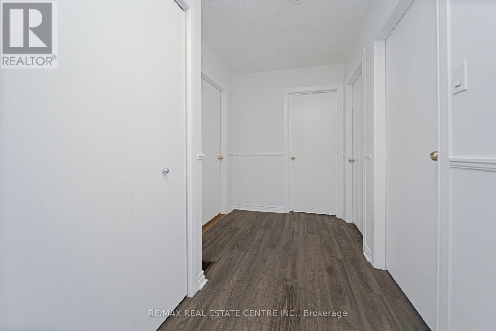 2 Charters Road, Brampton, Ontario  L6V 2S5 - Photo 32 - W12453979