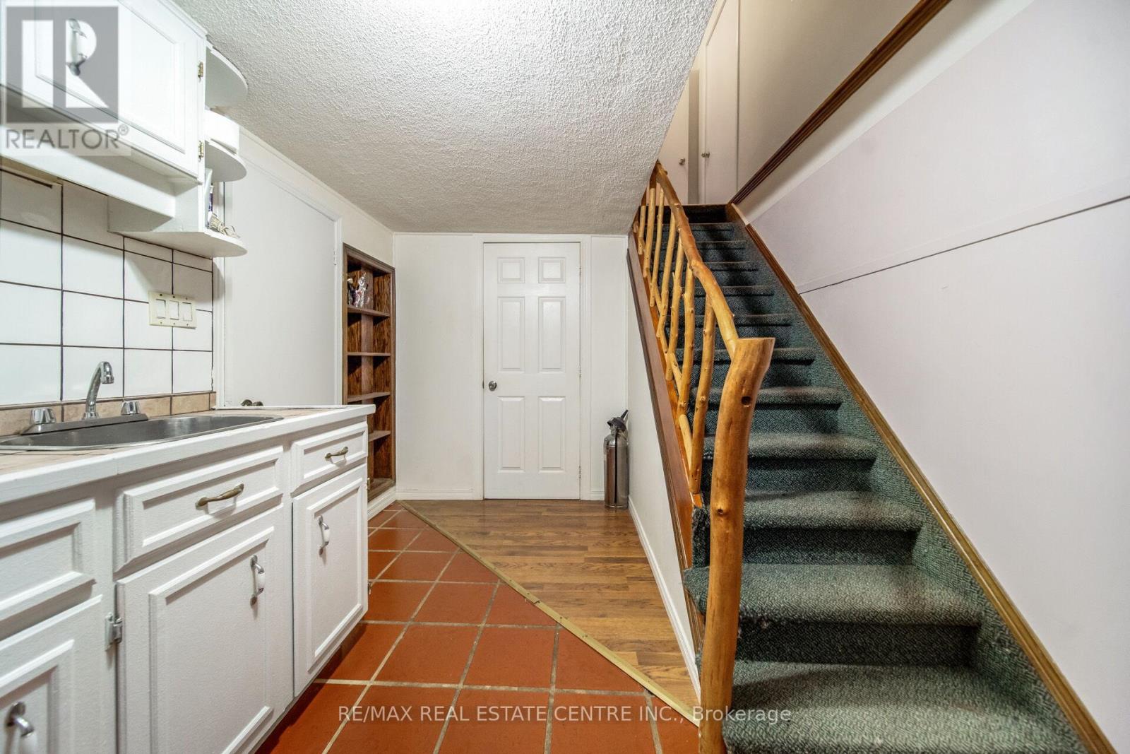2 Charters Road, Brampton, Ontario  L6V 2S5 - Photo 37 - W12453979