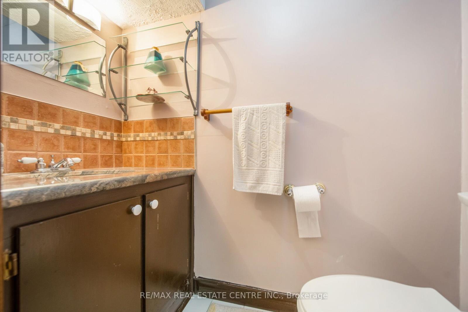 2 Charters Road, Brampton, Ontario  L6V 2S5 - Photo 42 - W12453979