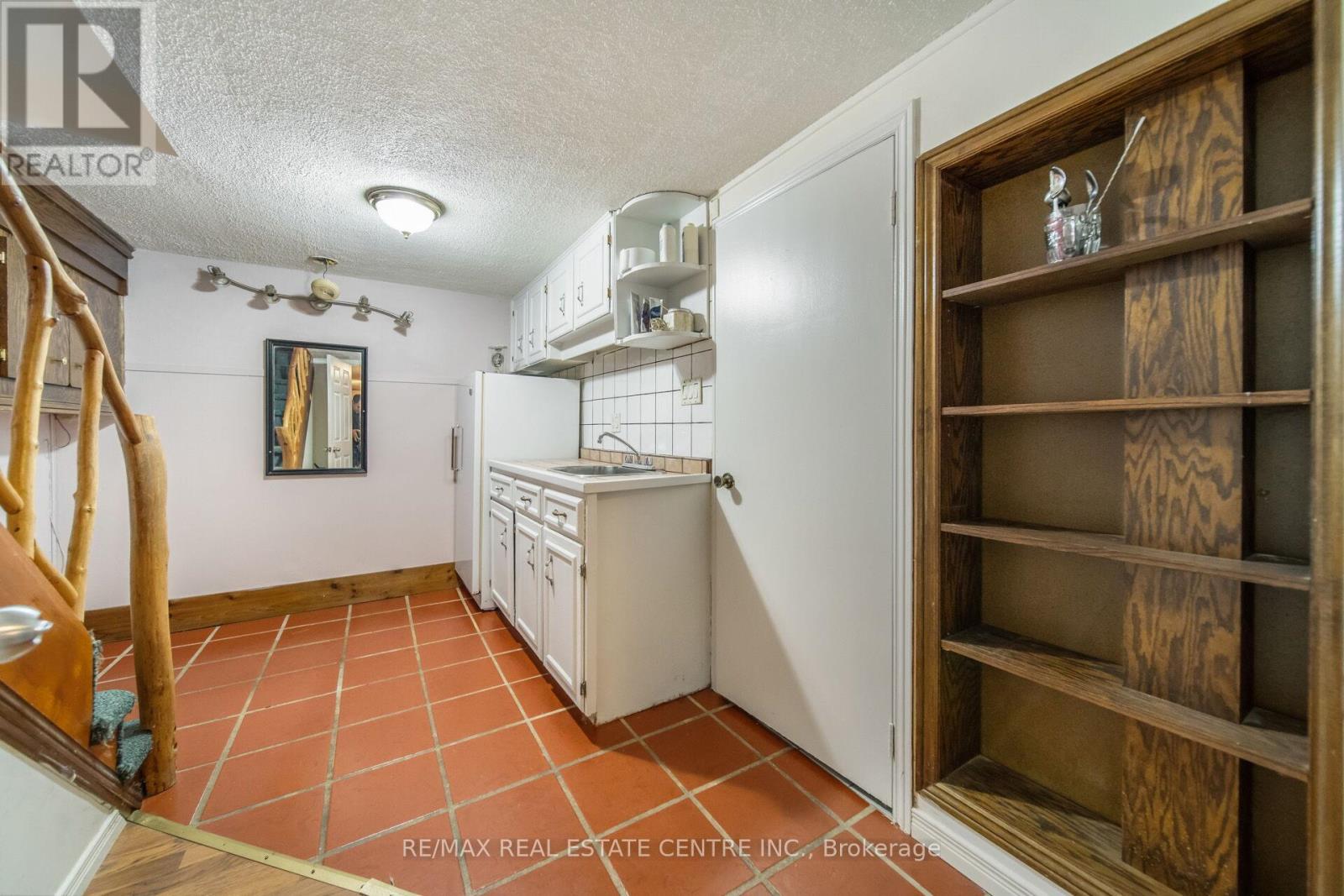 2 Charters Road, Brampton, Ontario  L6V 2S5 - Photo 43 - W12453979