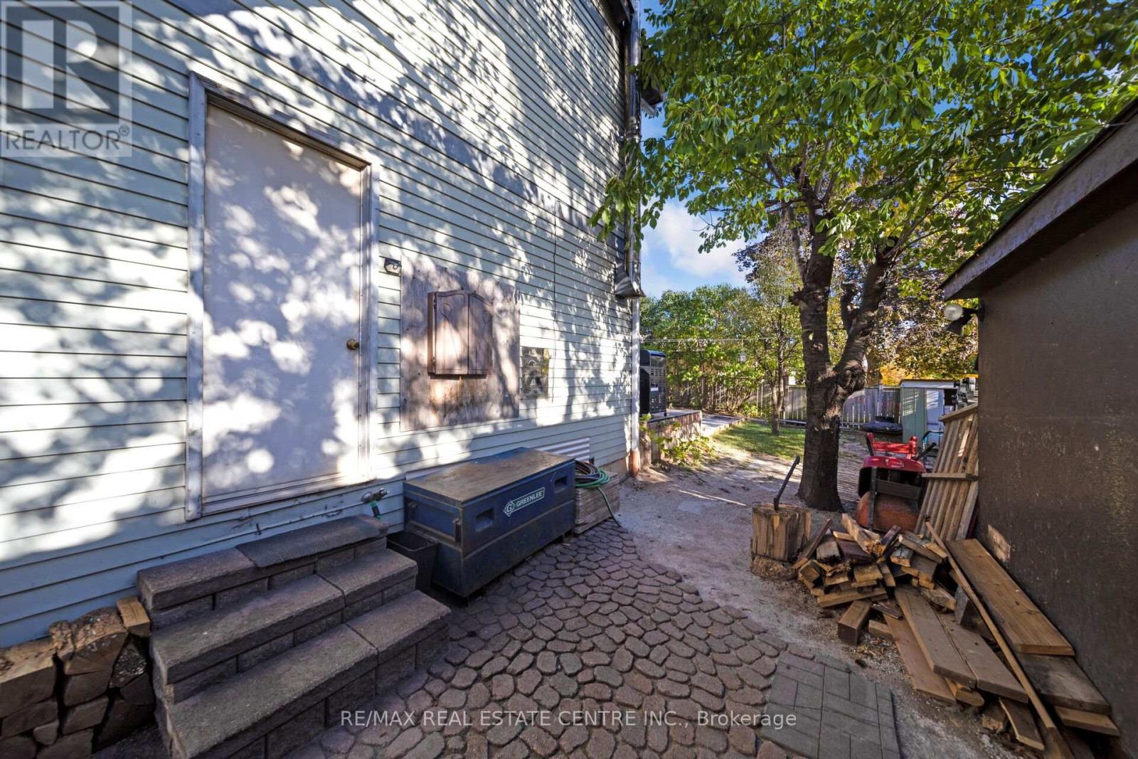 2 Charters Road, Brampton, Ontario  L6V 2S5 - Photo 46 - W12453979