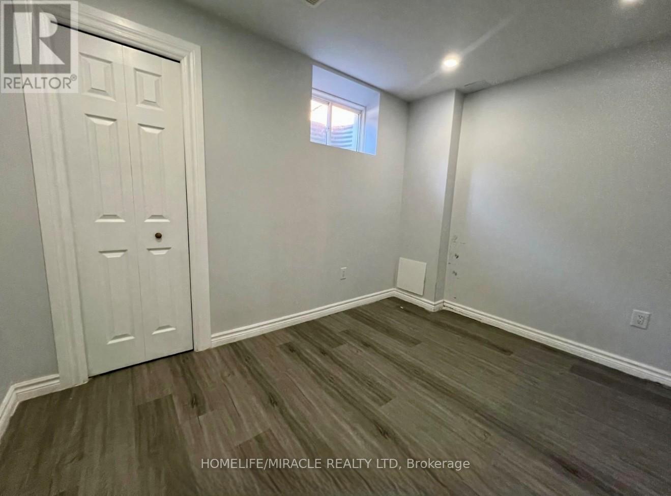 Bsmt - 10 Andretti Crescent, Brampton, Ontario  L6X 5G7 - Photo 2 - W12453988