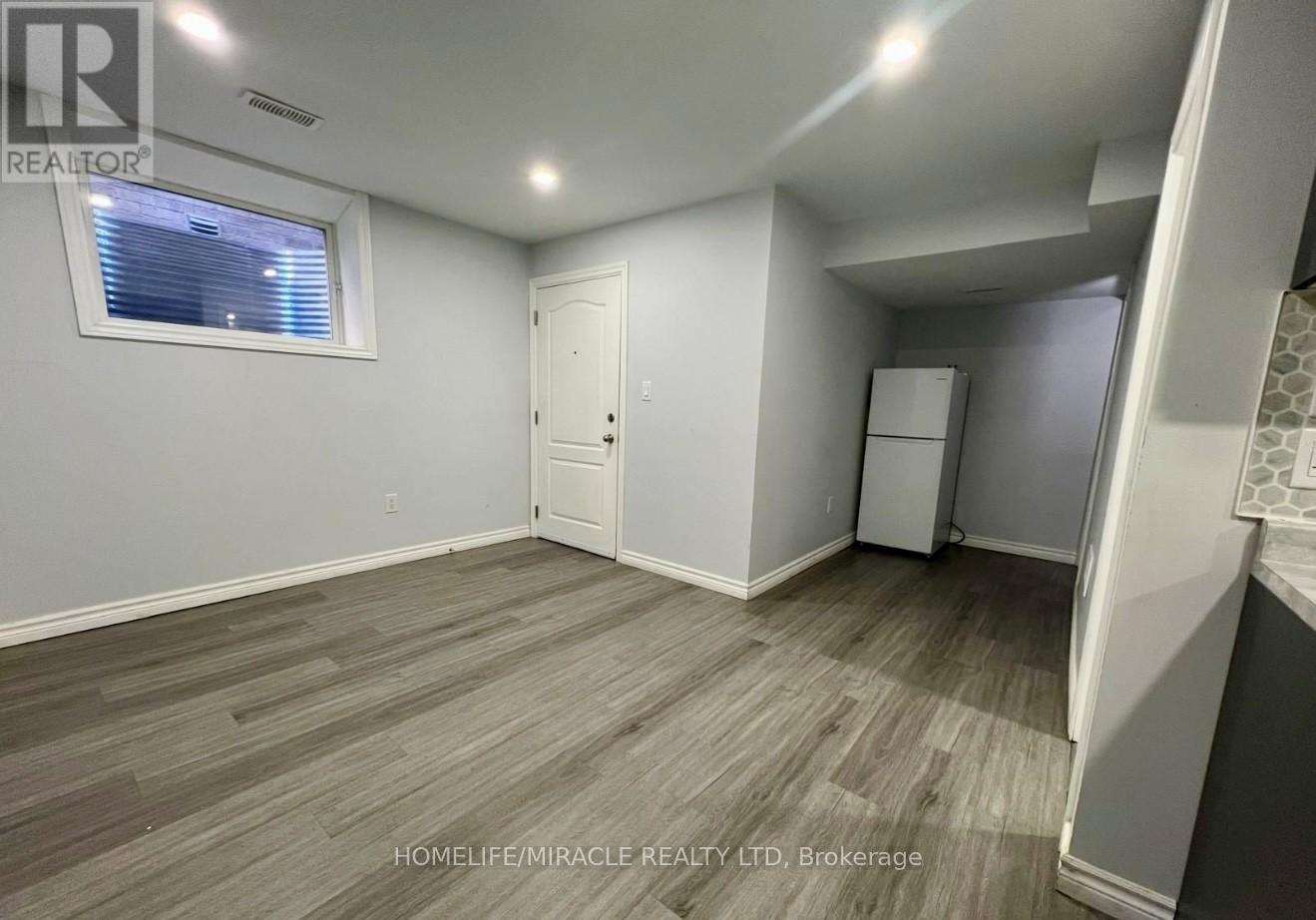 Bsmt - 10 Andretti Crescent, Brampton, Ontario  L6X 5G7 - Photo 4 - W12453988