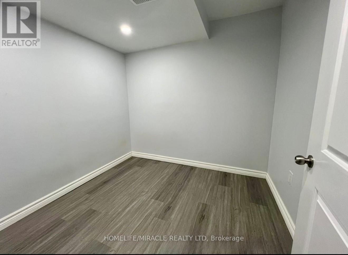Bsmt - 10 Andretti Crescent, Brampton, Ontario  L6X 5G7 - Photo 5 - W12453988