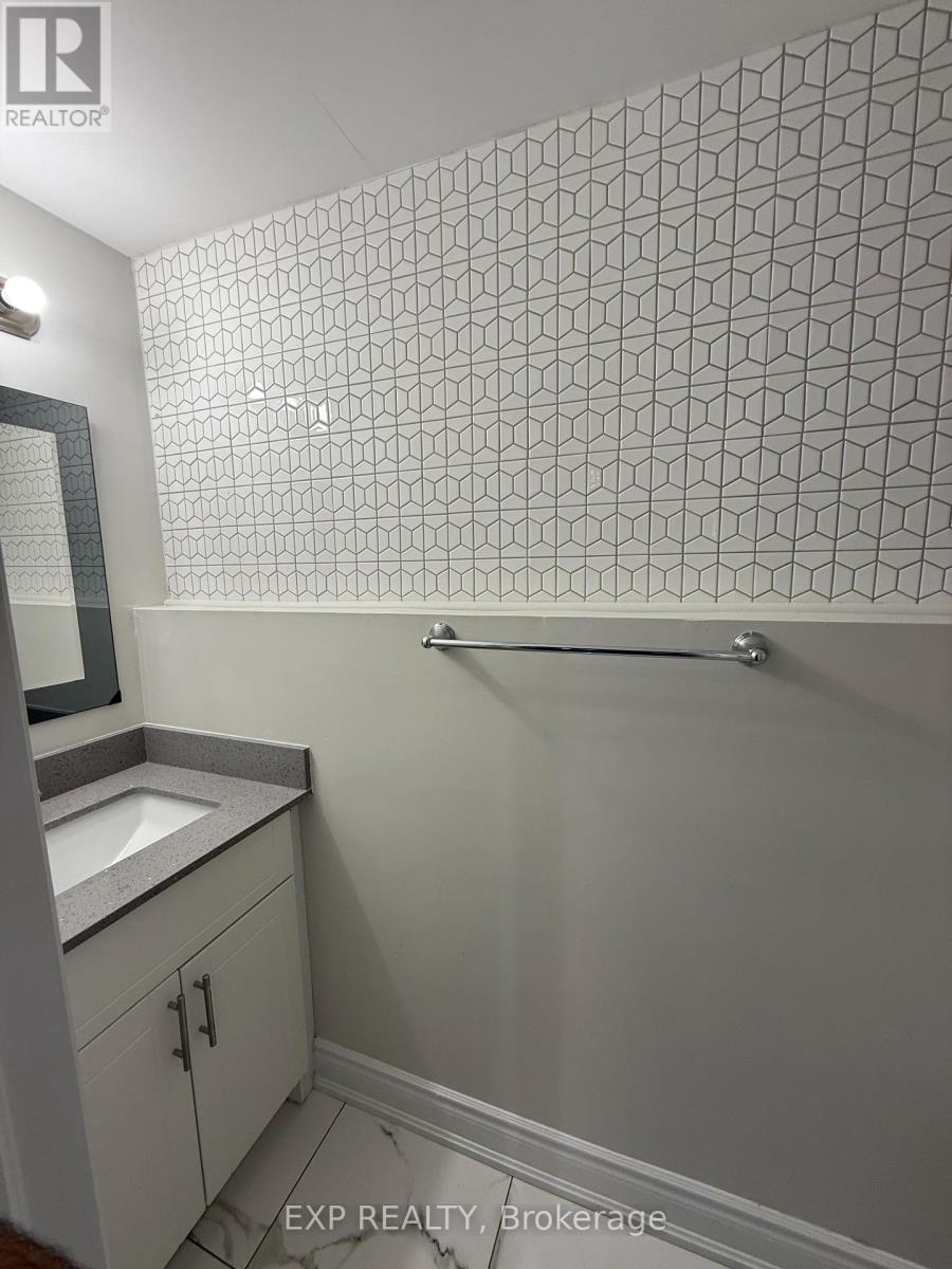 Bsmt - 59 Cambridge Avenue, Orangeville, Ontario  L9W 3M1 - Photo 2 - W12453996