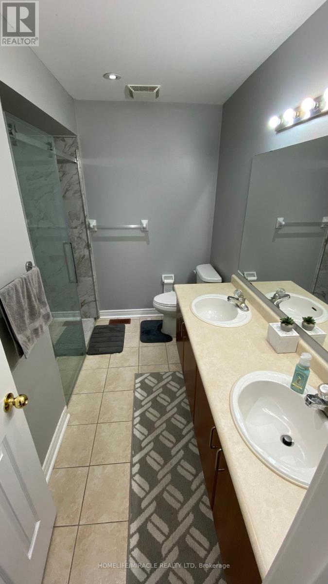 9 Fairhill Avenue, Brampton, Ontario  L7A 2A9 - Photo 12 - W12454000