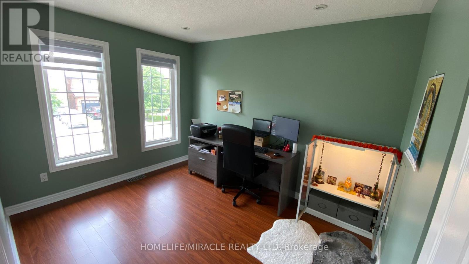 9 Fairhill Avenue, Brampton, Ontario  L7A 2A9 - Photo 14 - W12454000
