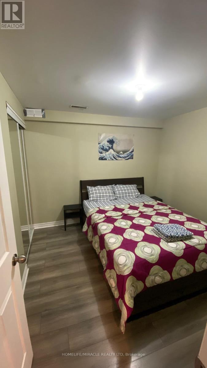 9 Fairhill Avenue, Brampton, Ontario  L7A 2A9 - Photo 17 - W12454000