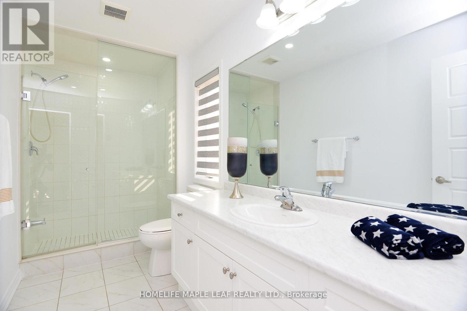 12 Eberly Woods Drive, Caledon, Ontario  L7C 4H8 - Photo 22 - W12454007