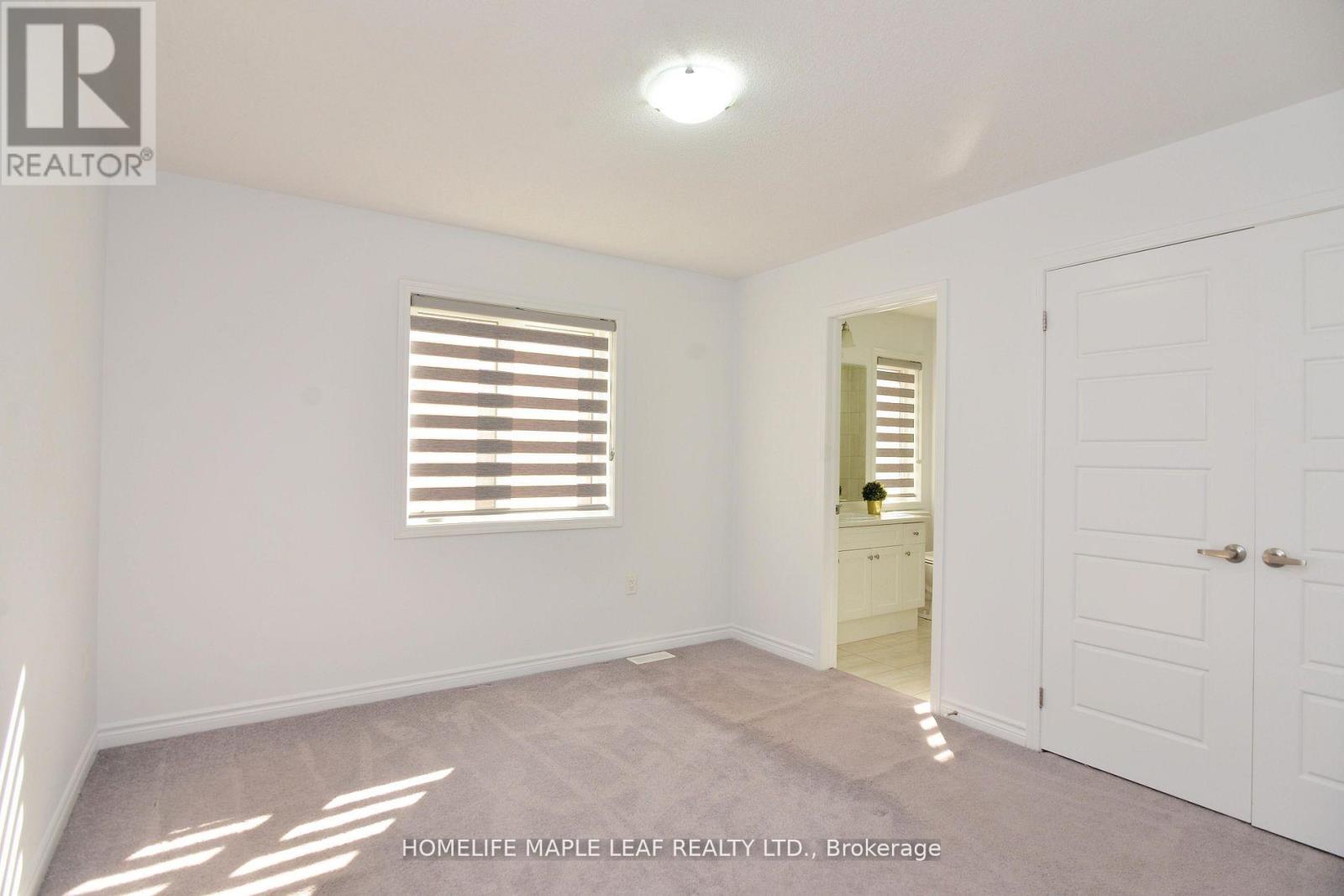 12 Eberly Woods Drive, Caledon, Ontario  L7C 4H8 - Photo 23 - W12454007