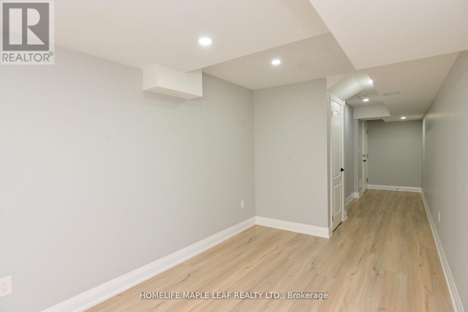 12 Eberly Woods Drive, Caledon, Ontario  L7C 4H8 - Photo 35 - W12454007