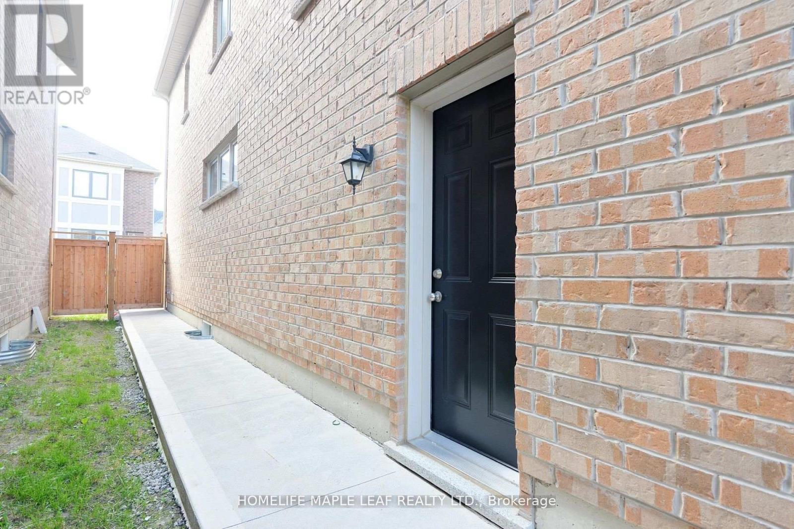 12 Eberly Woods Drive, Caledon, Ontario  L7C 4H8 - Photo 50 - W12454007