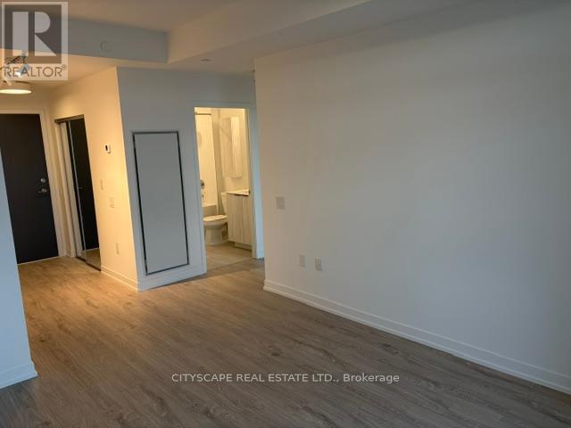 1402 - 2485 Eglinton Avenue W, Mississauga, Ontario  L5M 2T1 - Photo 4 - W12454008