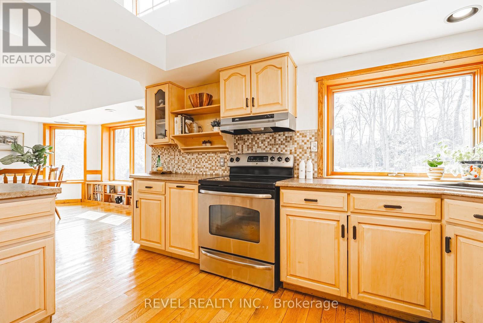 1325 3 Side Road, Milton, Ontario  L0P 1B0 - Photo 12 - W12454013