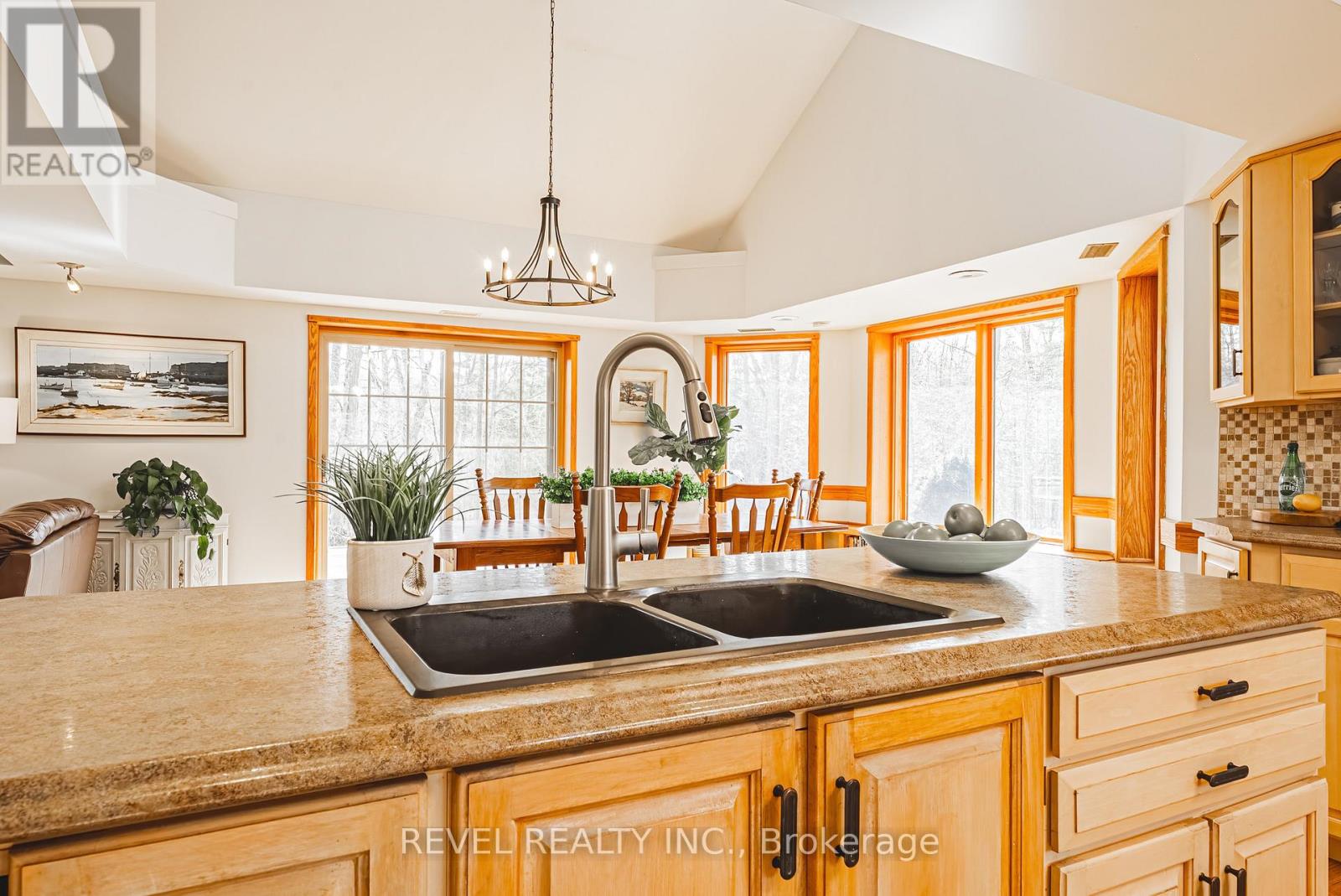 1325 3 Side Road, Milton, Ontario  L0P 1B0 - Photo 13 - W12454013