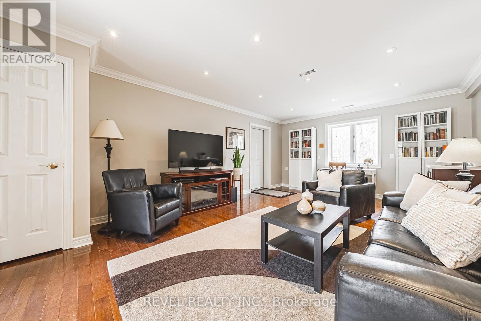 1325 3 Side Road, Milton, Ontario  L0P 1B0 - Photo 22 - W12454013