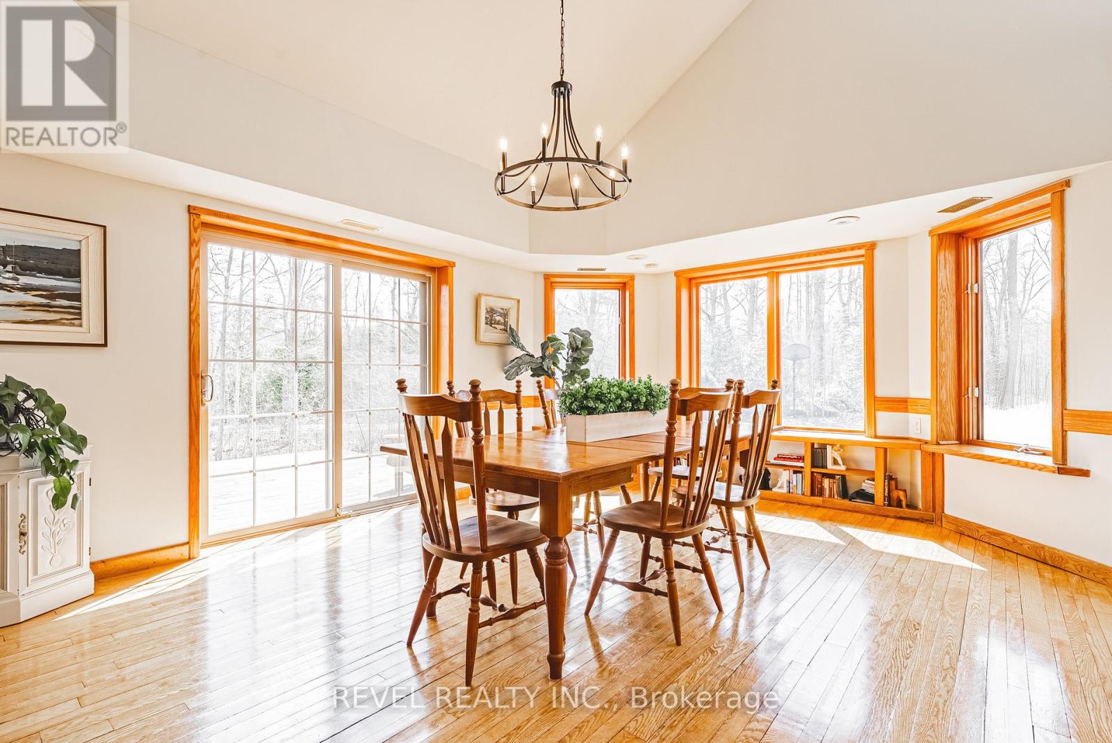 1325 3 Side Road, Milton, Ontario  L0P 1B0 - Photo 9 - W12454013
