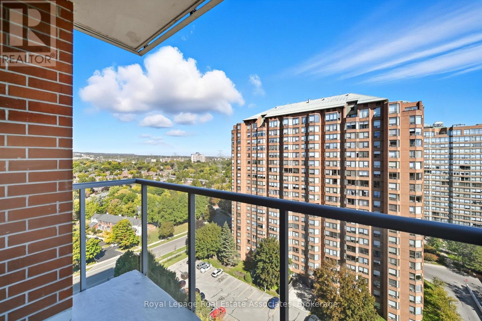 1407 - 551 Maple Avenue, Burlington, Ontario  L7S 1M7 - Photo 15 - W12454016