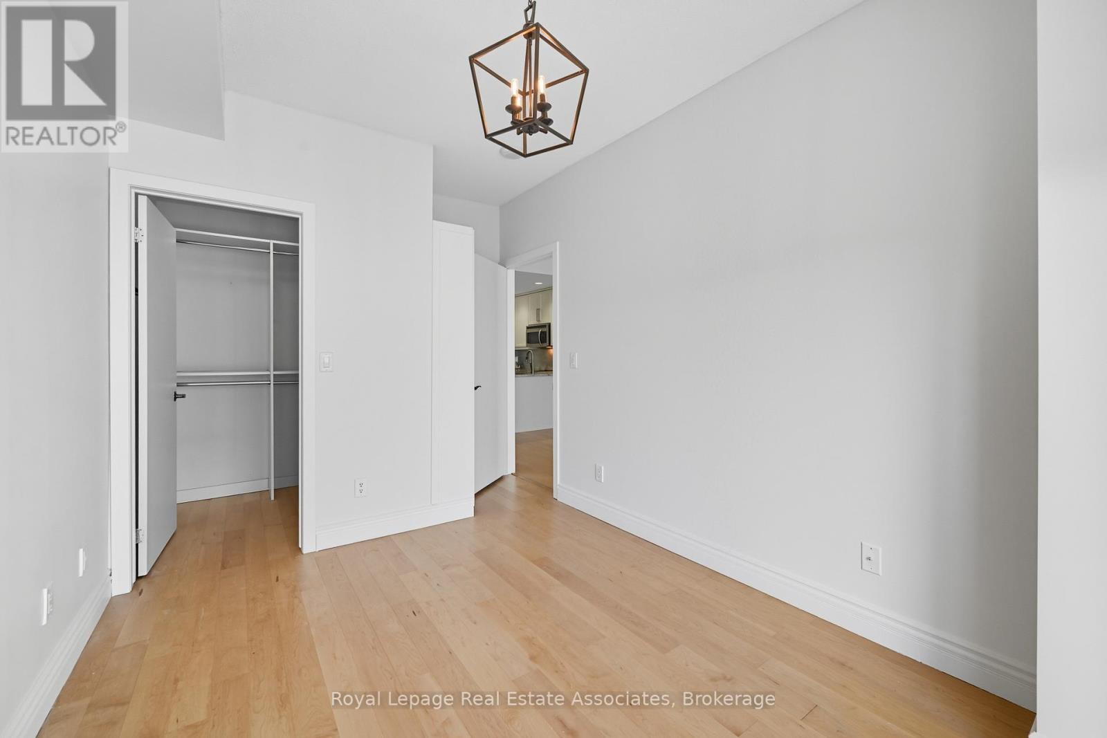 1407 - 551 Maple Avenue, Burlington, Ontario  L7S 1M7 - Photo 23 - W12454016