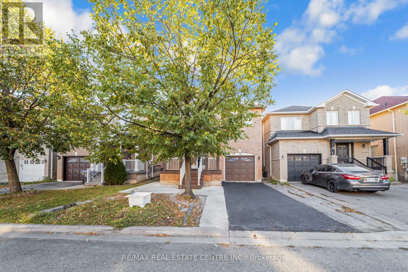 30 FLORENCE DRIVE, Brampton, Ontario