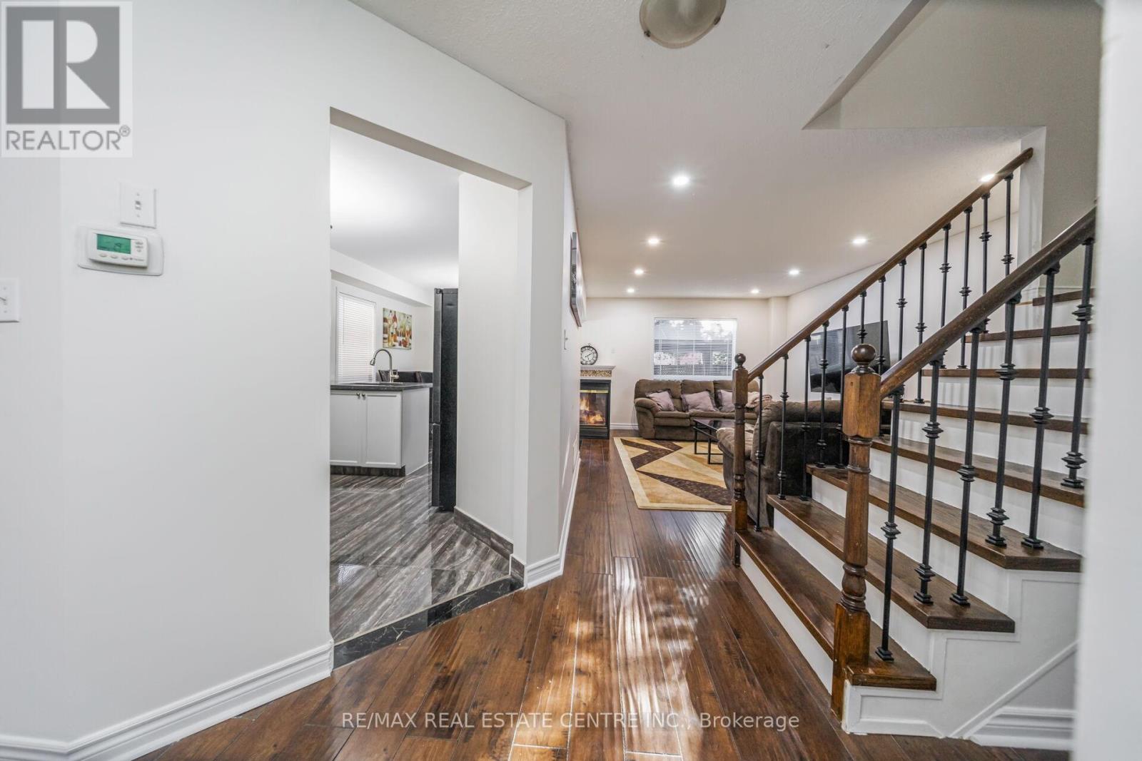 30 Florence Drive, Brampton, Ontario  L7A 2M2 - Photo 13 - W12454031