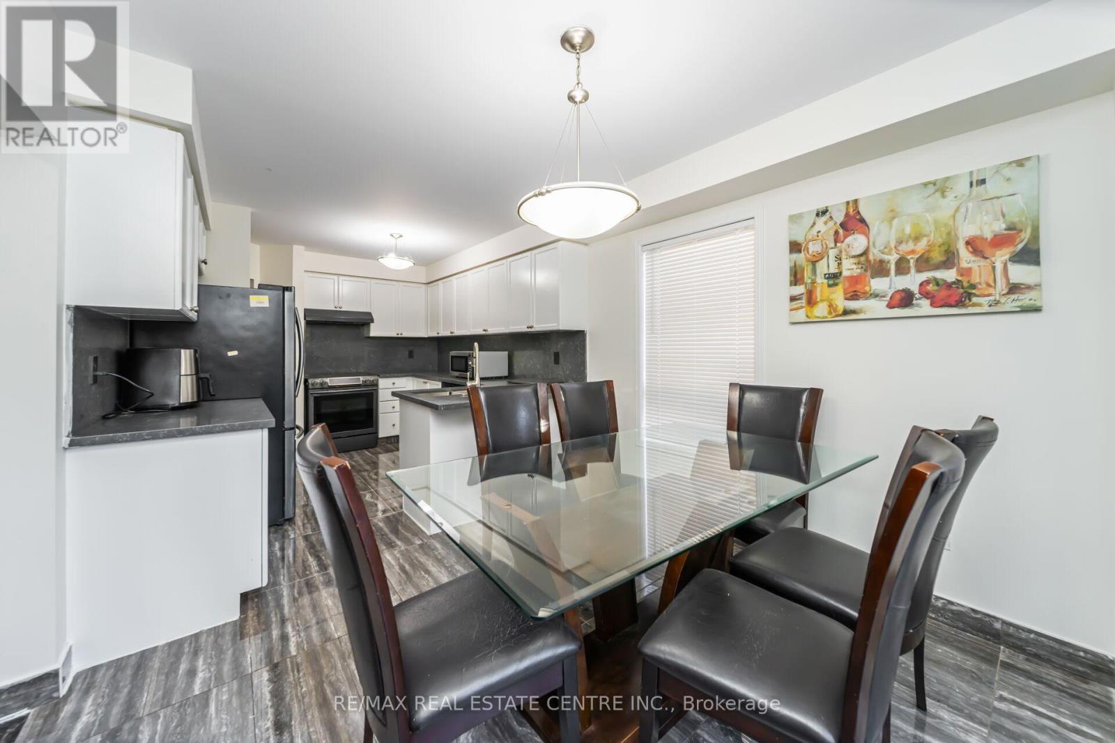 30 Florence Drive, Brampton, Ontario  L7A 2M2 - Photo 19 - W12454031