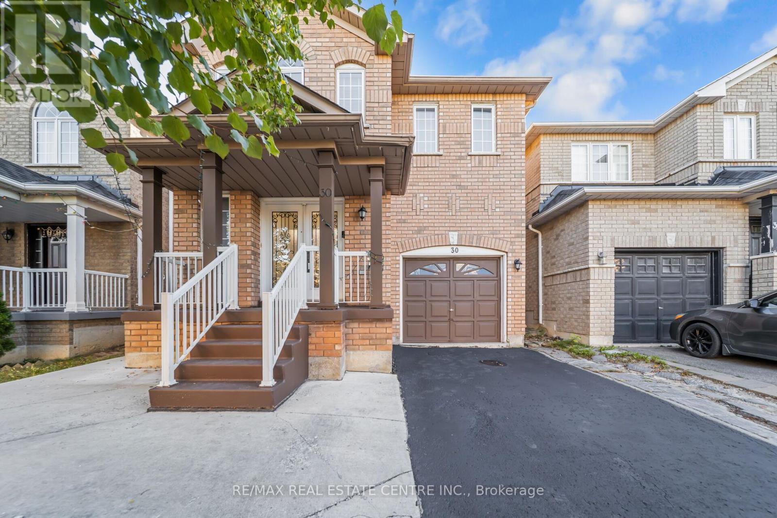 30 Florence Drive, Brampton, Ontario  L7A 2M2 - Photo 2 - W12454031