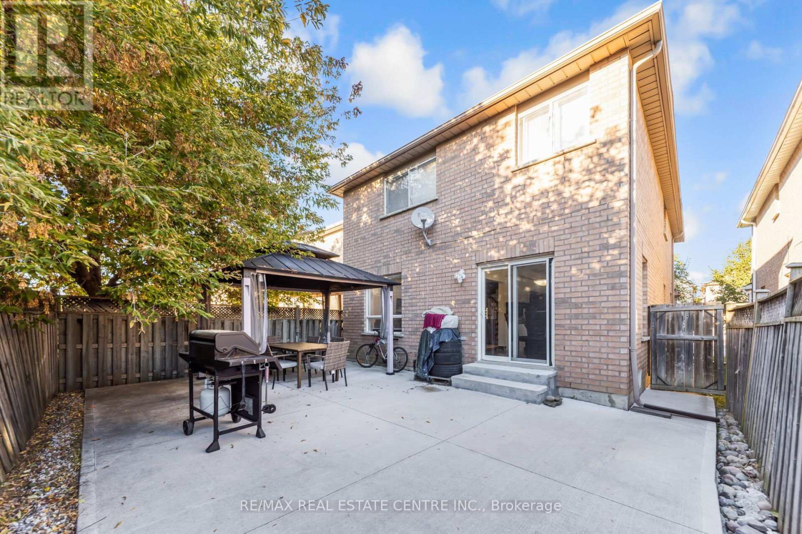 30 Florence Drive, Brampton, Ontario  L7A 2M2 - Photo 50 - W12454031
