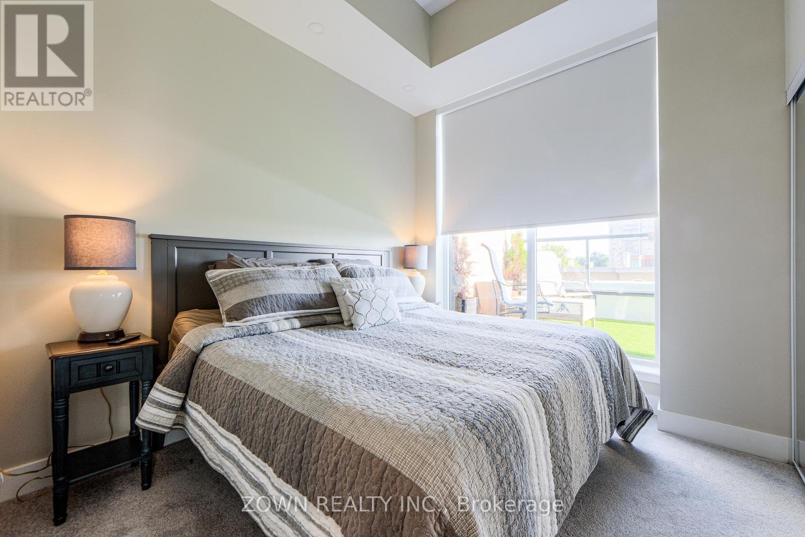 403 - 370 Martha Street, Burlington, Ontario  L7R 0G9 - Photo 11 - W12454062