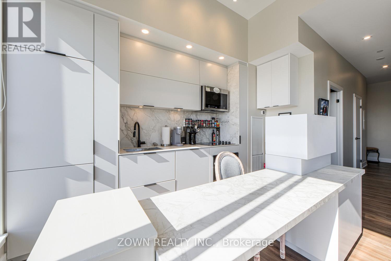 403 - 370 Martha Street, Burlington, Ontario  L7R 0G9 - Photo 40 - W12454062