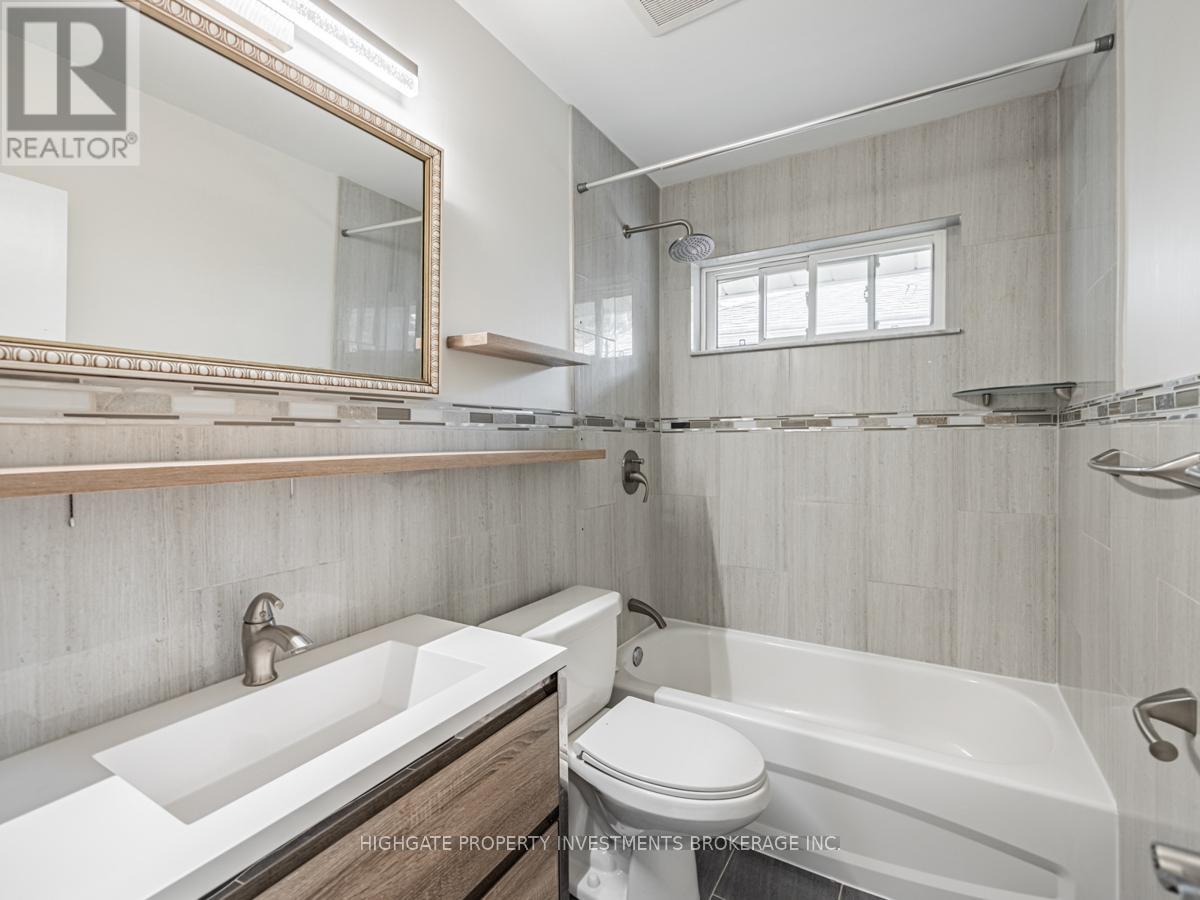 82 Ravenscrest Drive, Toronto, Ontario  M9B 5N3 - Photo 15 - W12454074