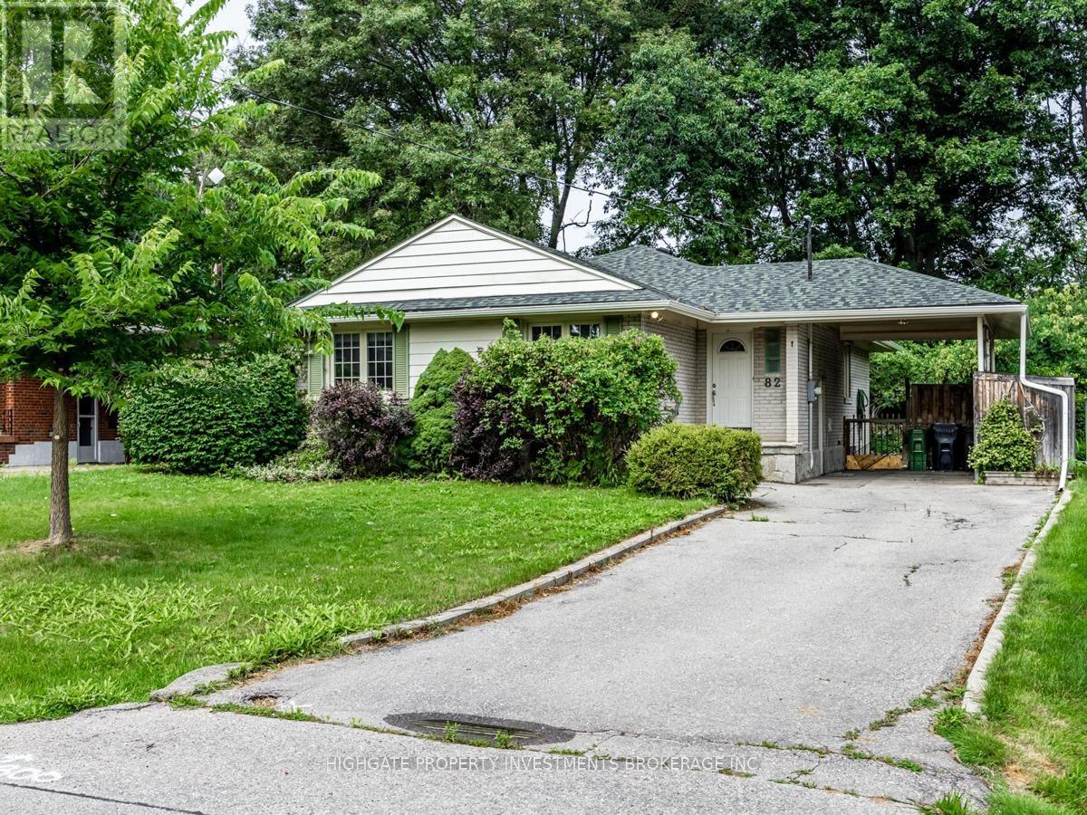 82 Ravenscrest Drive, Toronto, Ontario  M9B 5N3 - Photo 2 - W12454074