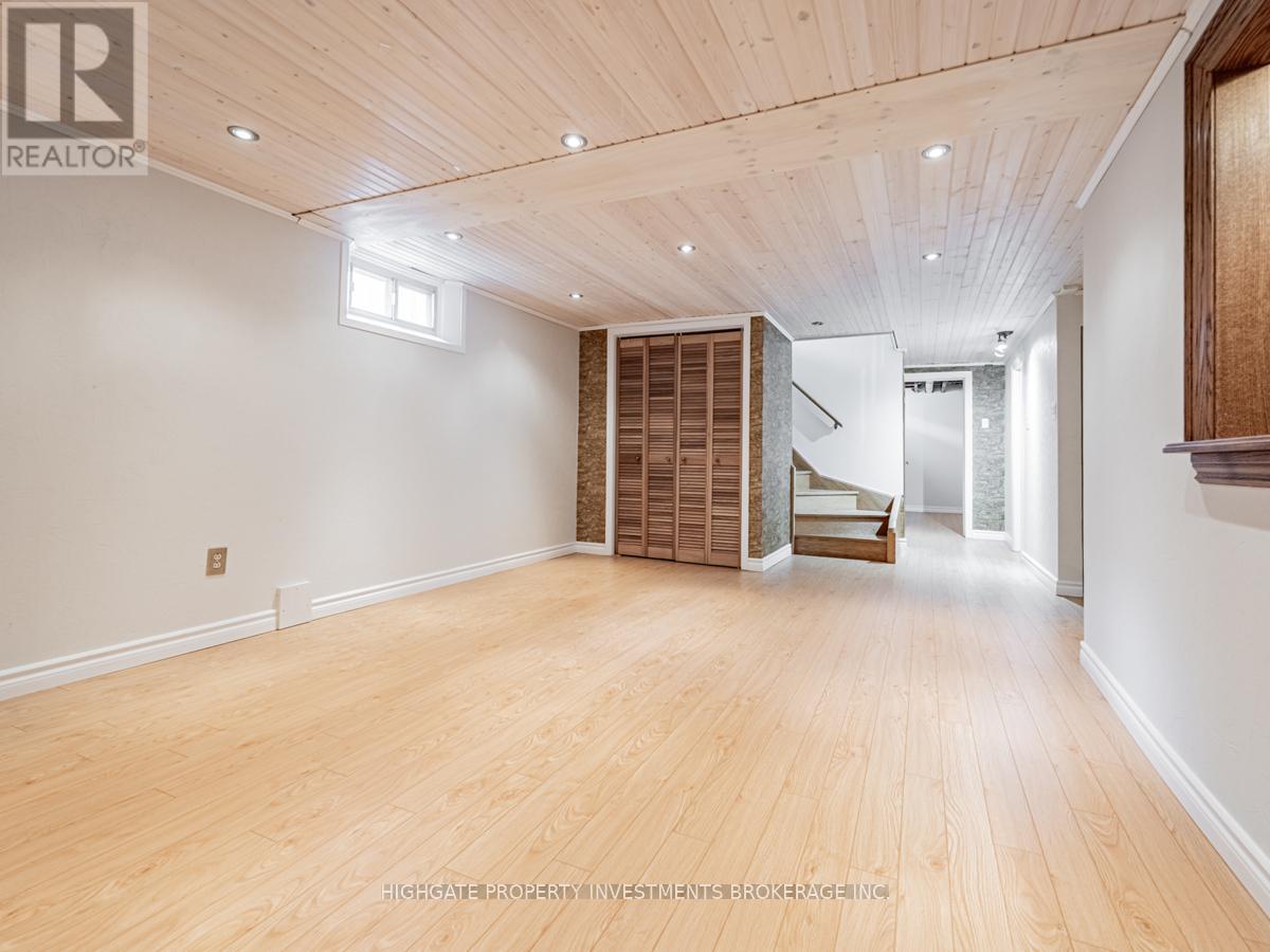 82 Ravenscrest Drive, Toronto, Ontario  M9B 5N3 - Photo 20 - W12454074